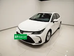 2019 Toyota Corolla 1.2T S-CVT GL-i Luxury, белый — фото 1