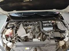 2019 Toyota Corolla 1.2T S-CVT GL-i Luxury, белый — фото 16