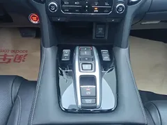2020 Honda UR-V 370TURBO 2WD Premium, белый — фото 16