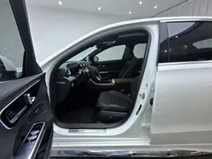 2023 Mercedes-Benz C-Class C 350 eL PHEV, белый — фото 16