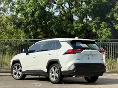 2022 Toyota RAV4 2.0L CVT 2WD Fashion Plus, белый — фото 12