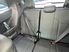 2023 Toyota Sienna 2.5L Hybrid Premium, белый — фото 18
