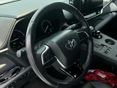 2023 Toyota Sienna 2.5L Hybrid Premium, белый — фото 22