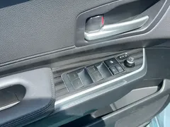 2023 Toyota Sienna 2.5L Hybrid Premium, белый — фото 24