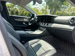 2021 Mercedes-Benz E-Class E 350 e L PHEV Sport Sedan, белый — фото 13