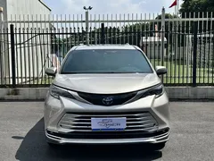 2021 Toyota Sienna 2.5L Hybrid Platinum — фото 2