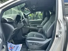 2021 Toyota Sienna 2.5L Hybrid Platinum — фото 10