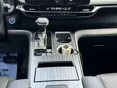 2021 Toyota Sienna 2.5L Hybrid Platinum — фото 13