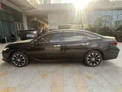 2022 Toyota Avalon 2.5L Luxury, чёрный — фото 3