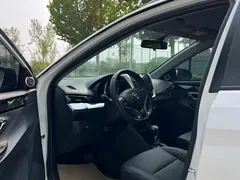 2022 Toyota Yaris L Zhixuan X 1.5L CVT Leading Plus, белый — фото 7