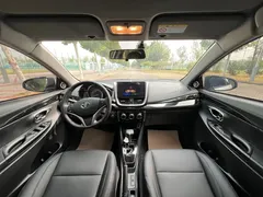 2022 Toyota Yaris L Zhixuan X 1.5L CVT Leading Plus, белый — фото 10