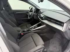 2022 Audi A3L Limousine 35 TFSI Sport, белый — фото 9