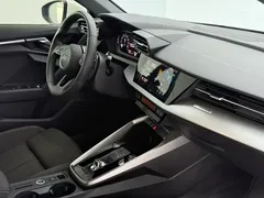 2022 Audi A3L Limousine 35 TFSI Sport, белый — фото 15