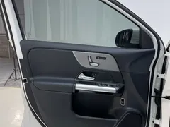 2020 Mercedes-Benz GLA 180, белый — фото 17