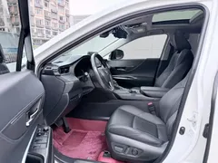 2023 Toyota Harrier Hybrid 2.5L CVT 2WD Luxury, белый — фото 6