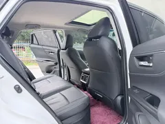 2023 Toyota Harrier Hybrid 2.5L CVT 2WD Luxury, белый — фото 11