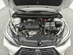 2022 Toyota Yaris L Zhixuan X 1.5L CVT PLUS, белый — фото 11