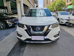 2021 Nissan X-Trail 2.0L CVT 2WD XL Premium Commemorative, белый — фото 2