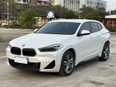2021 BMW X2 Leading M Off-road Package