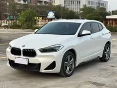 2021 BMW X2 Leading M Off-road Package, белый — фото 1