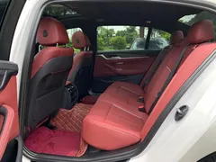 2022 BMW 5 Series 530Li M Sport Package, белый — фото 9