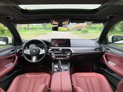 2022 BMW 5 Series 530Li M Sport Package, белый — фото 13