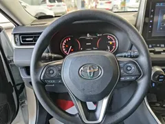 2020 Toyota RAV4 2.0L CVT 4WD Fashion, белый — фото 7
