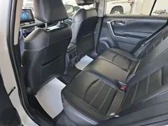 2020 Toyota RAV4 2.0L CVT 4WD Fashion, белый — фото 9