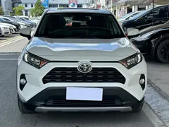 2021 Toyota RAV4 2.0L CVT 2WD Fashion, белый — фото 2