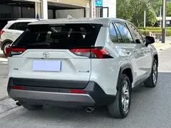 2021 Toyota RAV4 2.0L CVT 2WD Fashion, белый — фото 4