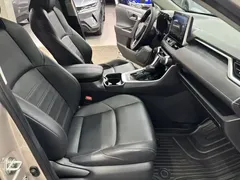2022 Toyota Wildlander 2.0L CVT 4WD Luxury — фото 10
