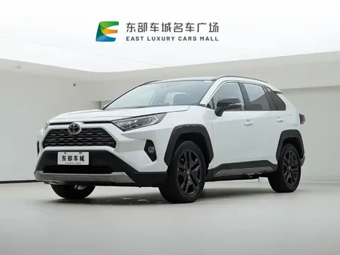 2022 Toyota RAV4 2.0L CVT 4WD Premium
