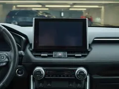 2022 Toyota RAV4 2.0L CVT 4WD Premium, белый — фото 16