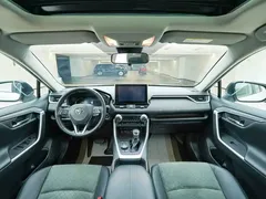 2022 Toyota RAV4 2.0L CVT 4WD Premium, белый — фото 17