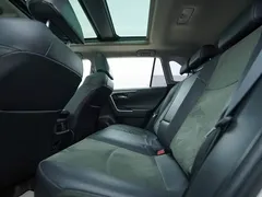 2022 Toyota RAV4 2.0L CVT 4WD Premium, белый — фото 18