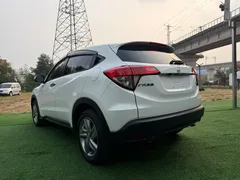 2022 Honda Vezel 1.5L CVT Elite, белый — фото 4