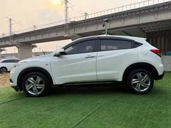 2022 Honda Vezel 1.5L CVT Elite, белый — фото 7