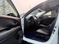 2022 Honda Vezel 1.5L CVT Elite, белый — фото 8