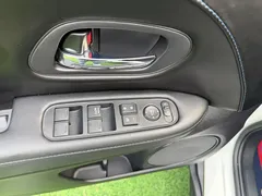 2022 Honda Vezel 1.5L CVT Elite, белый — фото 16