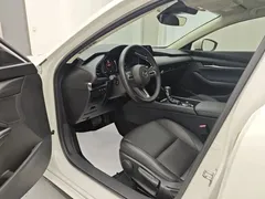 2021 Mazda 3 2.0L AT, белый — фото 13