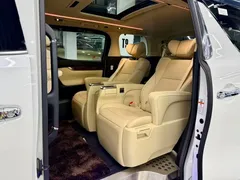 2021 Toyota Alphard Hybrid 2.5L Luxury, белый — фото 5