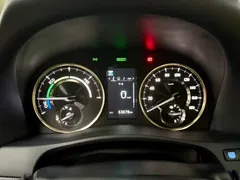 2021 Toyota Alphard Hybrid 2.5L Luxury, белый — фото 10