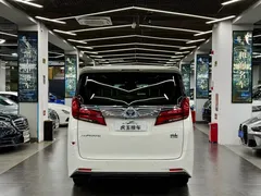 2021 Toyota Alphard Hybrid 2.5L Luxury, белый — фото 12