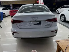 2021 Audi A3 L Limousine 35 TFSI Fashion, белый — фото 9