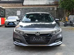2018 Honda Accord 260TURBO Elite — фото 2