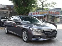 2018 Honda Accord 260TURBO Elite — фото 3