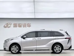 2021 Toyota Sienna 2.5L Hybrid Platinum — фото 3