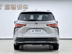 2021 Toyota Sienna 2.5L Hybrid Platinum — фото 4