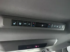 2021 Toyota Sienna 2.5L Hybrid Platinum — фото 11