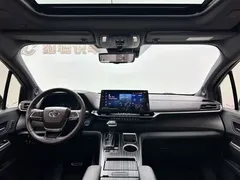2021 Toyota Sienna 2.5L Hybrid Platinum — фото 15